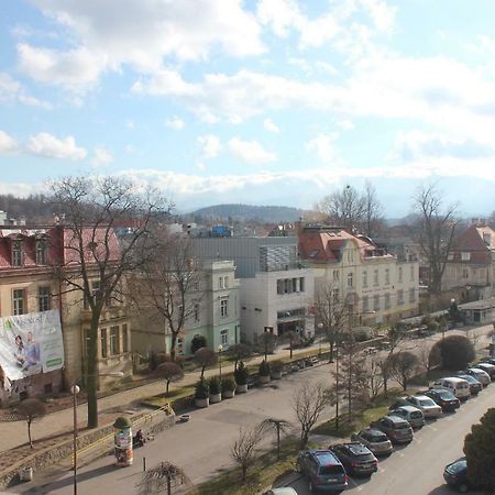 Apartament Bankowa Jelenia Gora Bagian luar foto