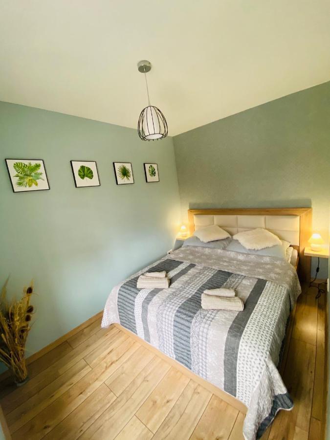 Apartament Bankowa Jelenia Gora Bagian luar foto