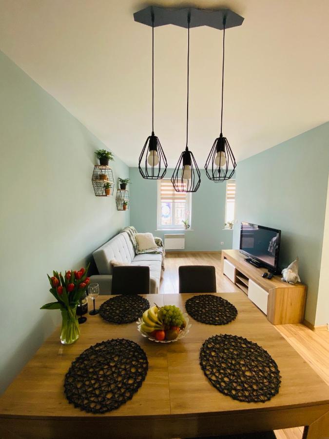 Apartament Bankowa Jelenia Gora Bagian luar foto